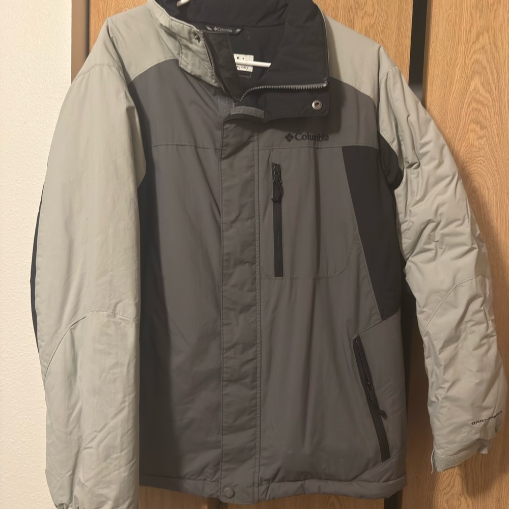 Columbia Men's Two-Tone Gray Ski Jacket
